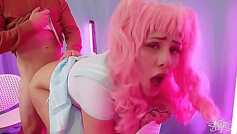 A red-haired brunette rides a hard dick in reverse sex video