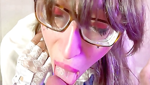 Anal brunette trans no pasas su materia y le da el culo al profesor